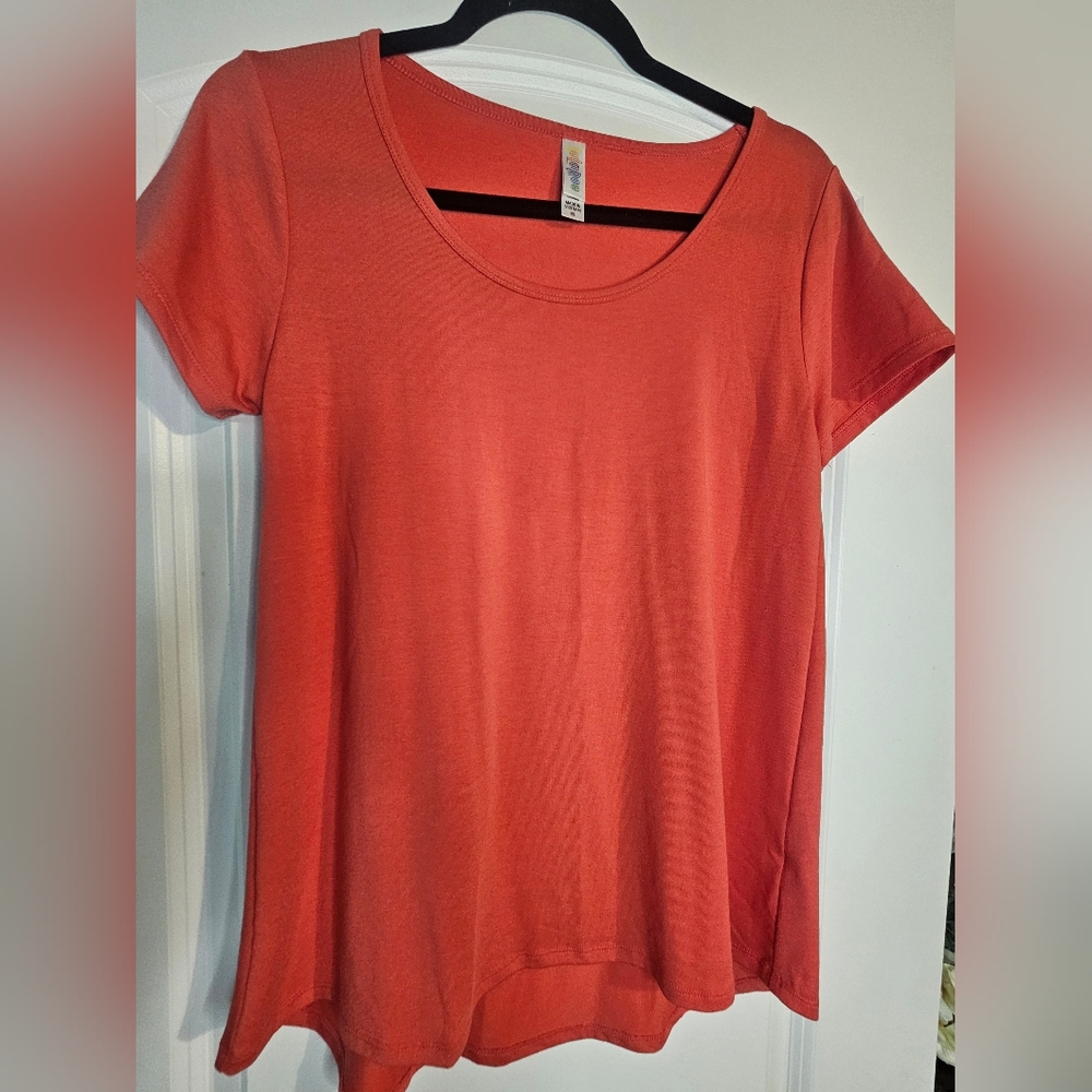 Lularoe Christy T